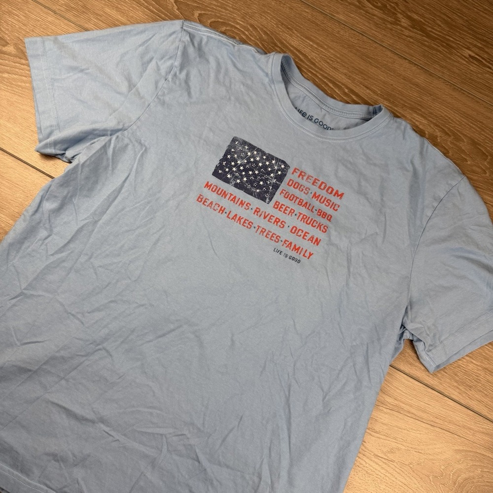 Life Is Good Men's Short Sleeve USA Theme Flag Print Crusher Tee Blue Size XL